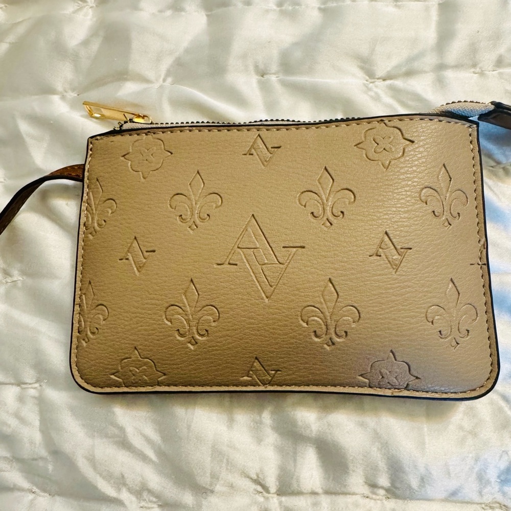 Tan Wristlet With Embossed Pattern - image 3